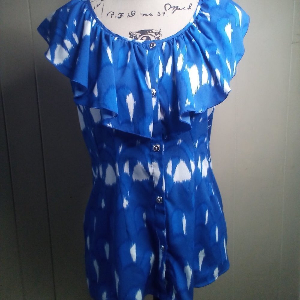 Banana Republic Factory Blouse S Sleeveless Button Up Ruffle Blue White